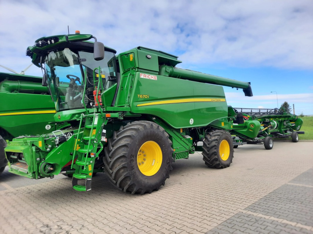 John Deere T670 - Combinez