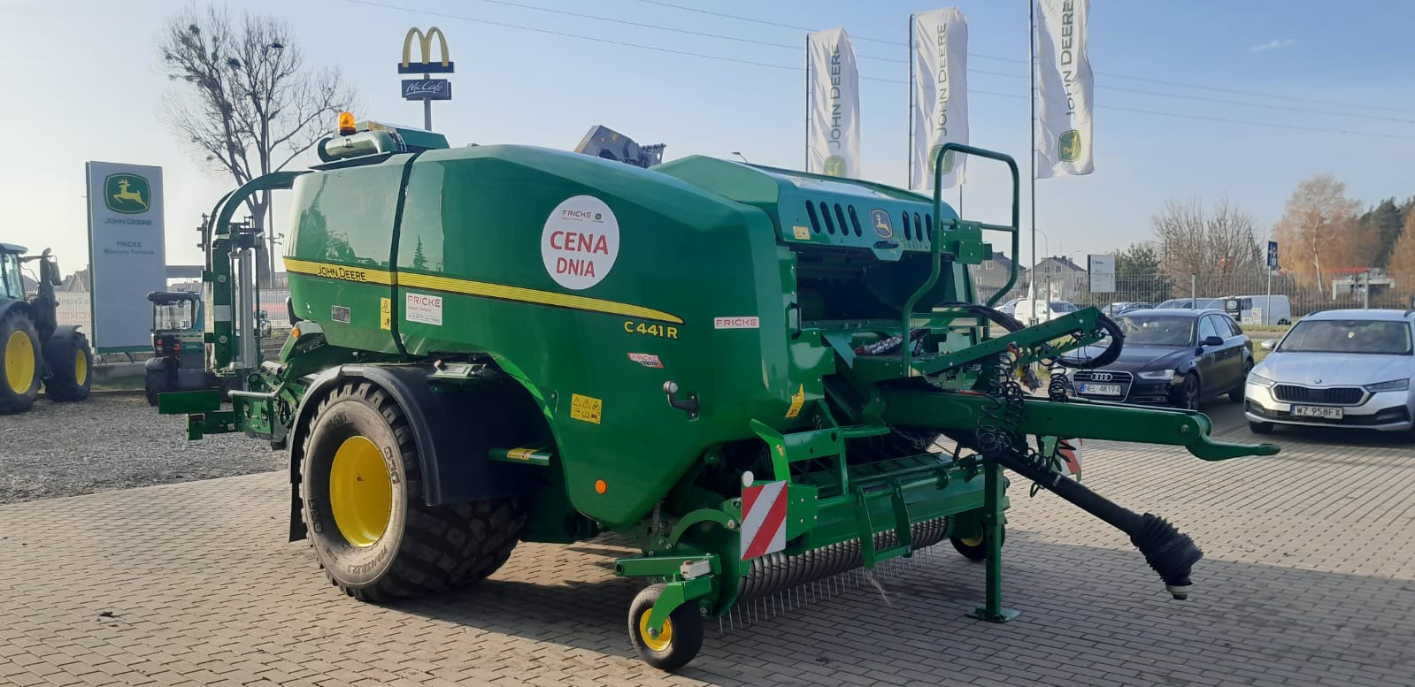 John Deere C 441R - Presse - Press-/Wickelkombination
