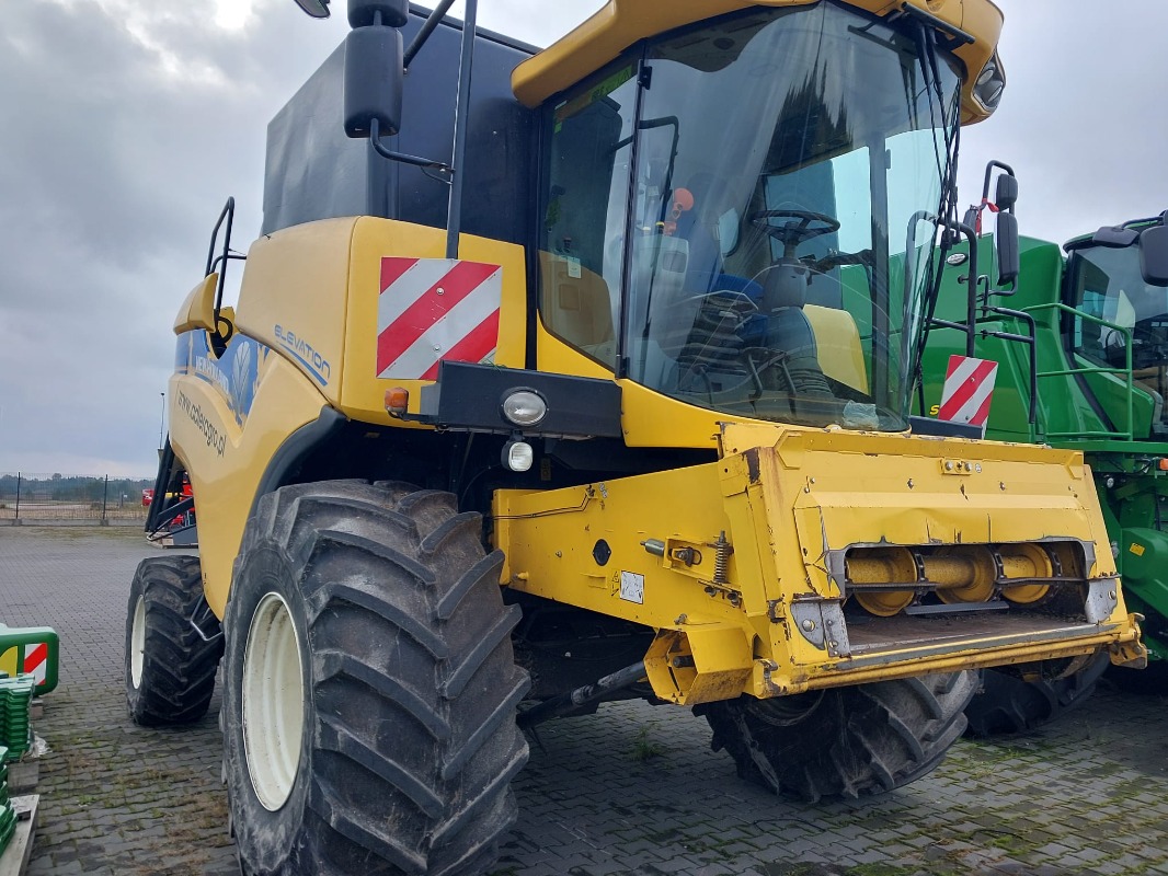 New Holland CX6080 - Combinez