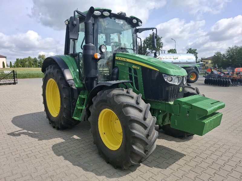 John Deere 6120M - Ciągnik
