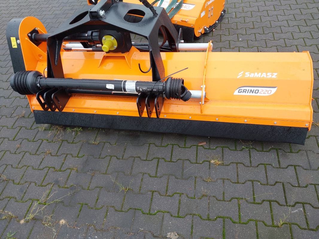 SaMASZ GRINO 220 - Technika ogrodowa + technika komunalna - Kosiarka bijakowa