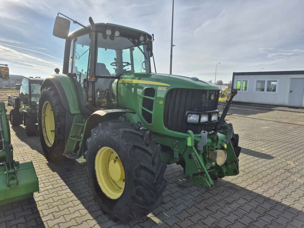 John Deere 6630 - Tracteur